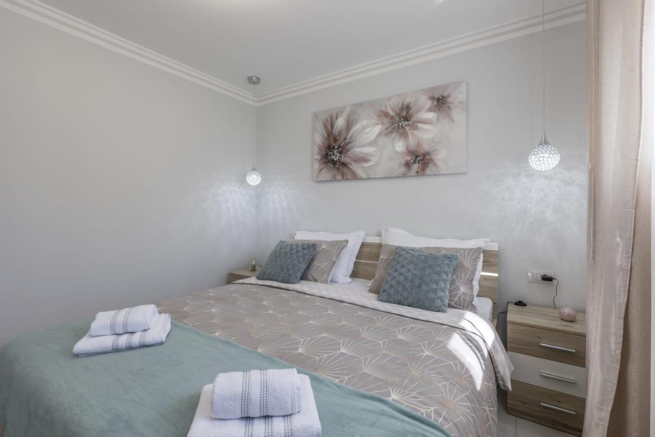 Royal Rose Gold Apartment Vodice Exterior foto